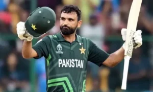 Fakhar Zaman receives 1 million rupees reward from PCB for his heroic knock
